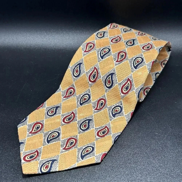 Gitman Bros Tie Men's 59" Length 4" Width Yellow Paisley Print 100% Pure Silk - Picture 1 of 6